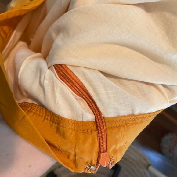 100% Silk Skirt - Picture 5 of 6